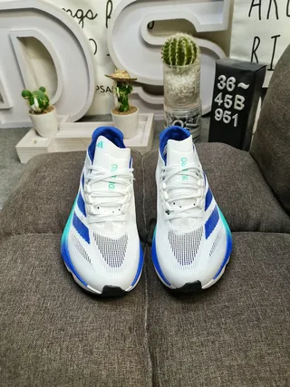 Adidas Blanc Bleu Haut en Maille Ingénierée Trois Rayures Côté Marquage Chaussures de Course 10