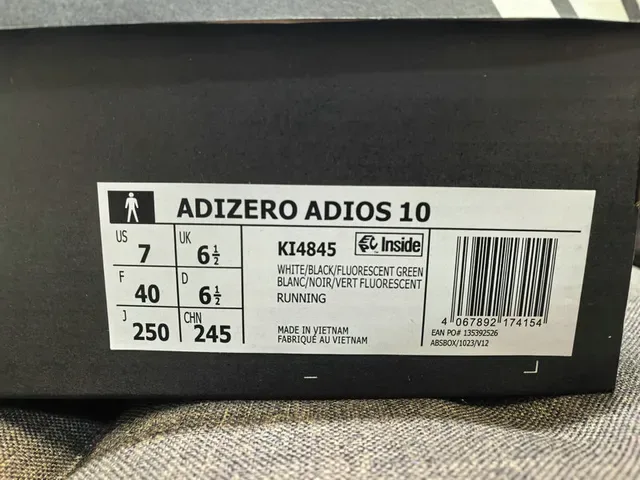 Adidas Zapatos Lifestyle Blancos Verdes Bajo Perfil Inspirados en Carreras Perforados Superposición de Tres Rayas 2