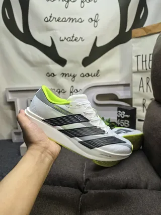 Adidas Zapatos Lifestyle Blancos Verdes Bajo Perfil Inspirados en Carreras Perforados Superposición de Tres Rayas 5