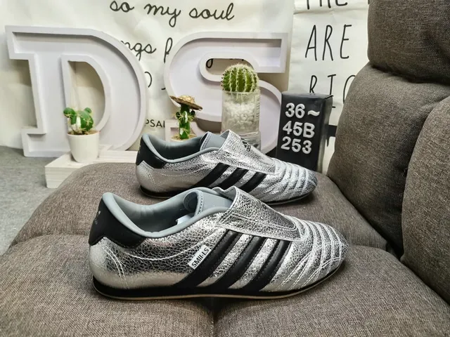 Adidas White Silver Low-Top Leather Upper Lifestyle Sneakers 11