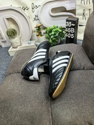 Adidas Tênis Lifestyle Branco Prateado Low-Top com Bico Acushonado 16