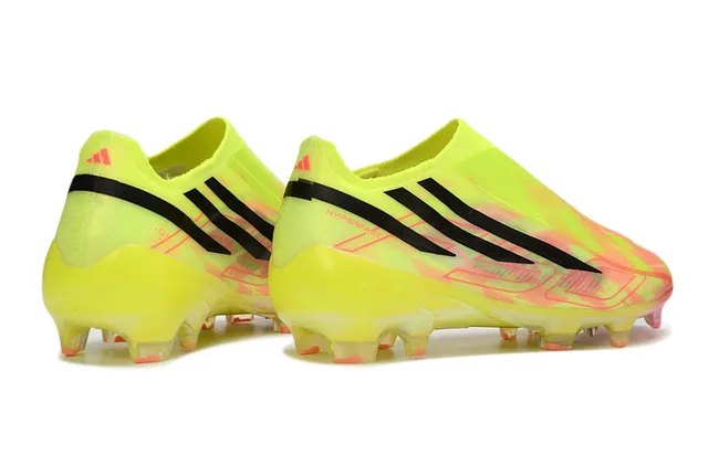 Adidas X Speedflow Hyperfast Chaussures de football jaune néon rose dégradé sur terrain ferme 5