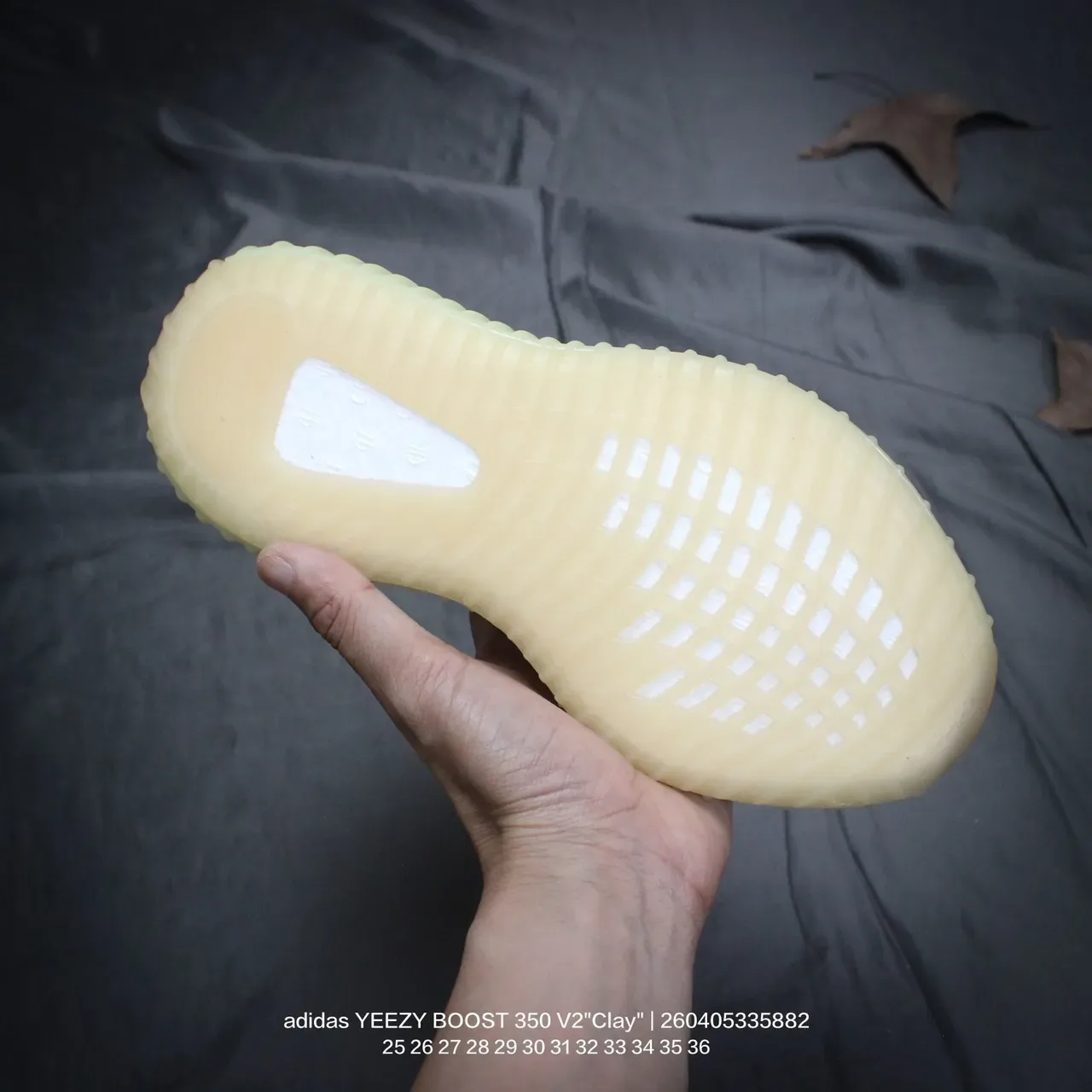 أديداس ييزي Boost 350 V2 أحذية رياضية أسود للأسلوب الحياة 24