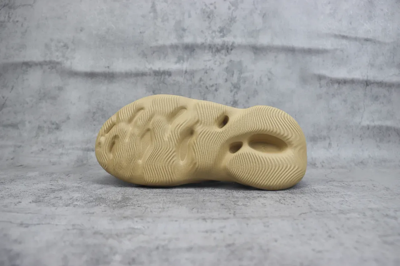 Adidas Yeezy Foam Runner Beige zapatillas lifestyle 8