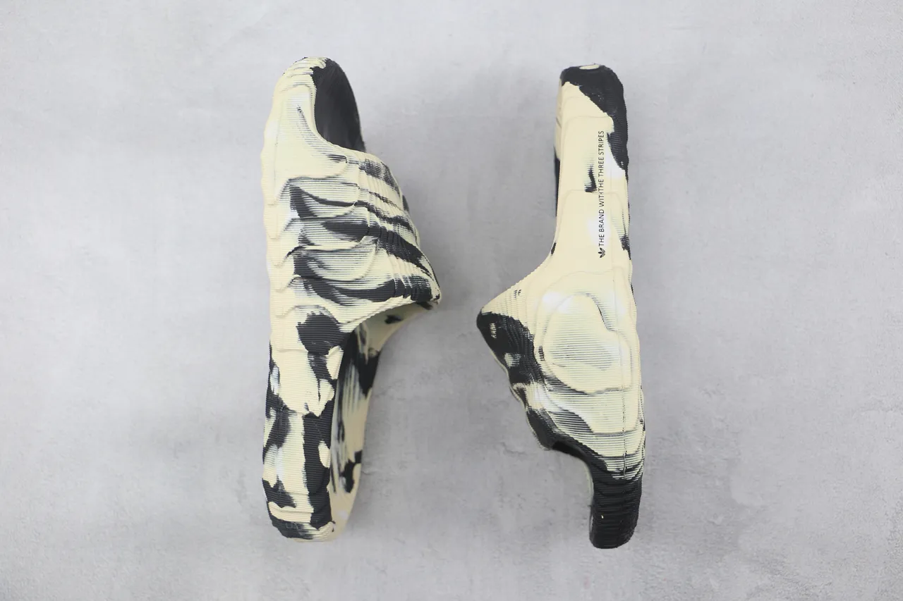 Adidas Yeezy Slide zuecos marbrés noir et crème 2