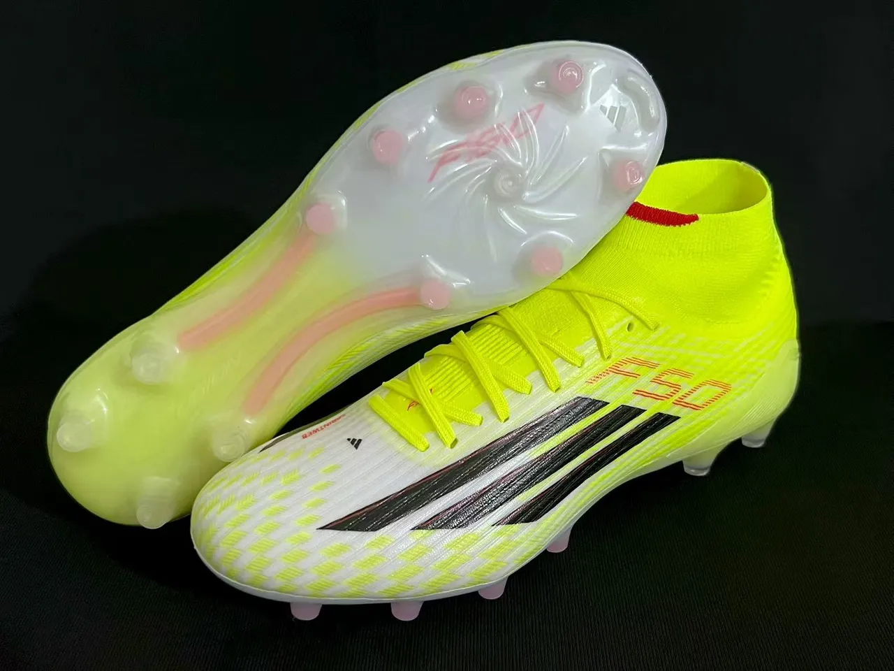 Adidas Amarillo Blanco High-Cut Sock-Fit Upper Neón Y Patrón A Cuadros Firm-Ground Zapatos de Fútbol 7
