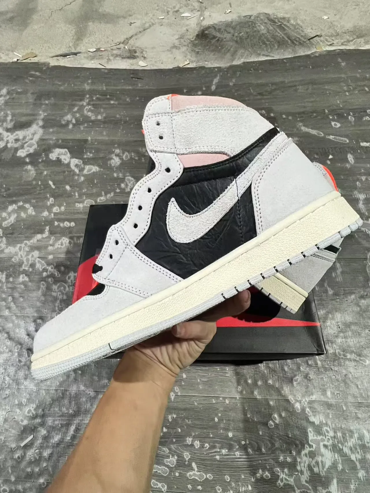 Air Jordan 1 High OG SP19 Chaussures de Basketball Gris Clair Noir Crème 5