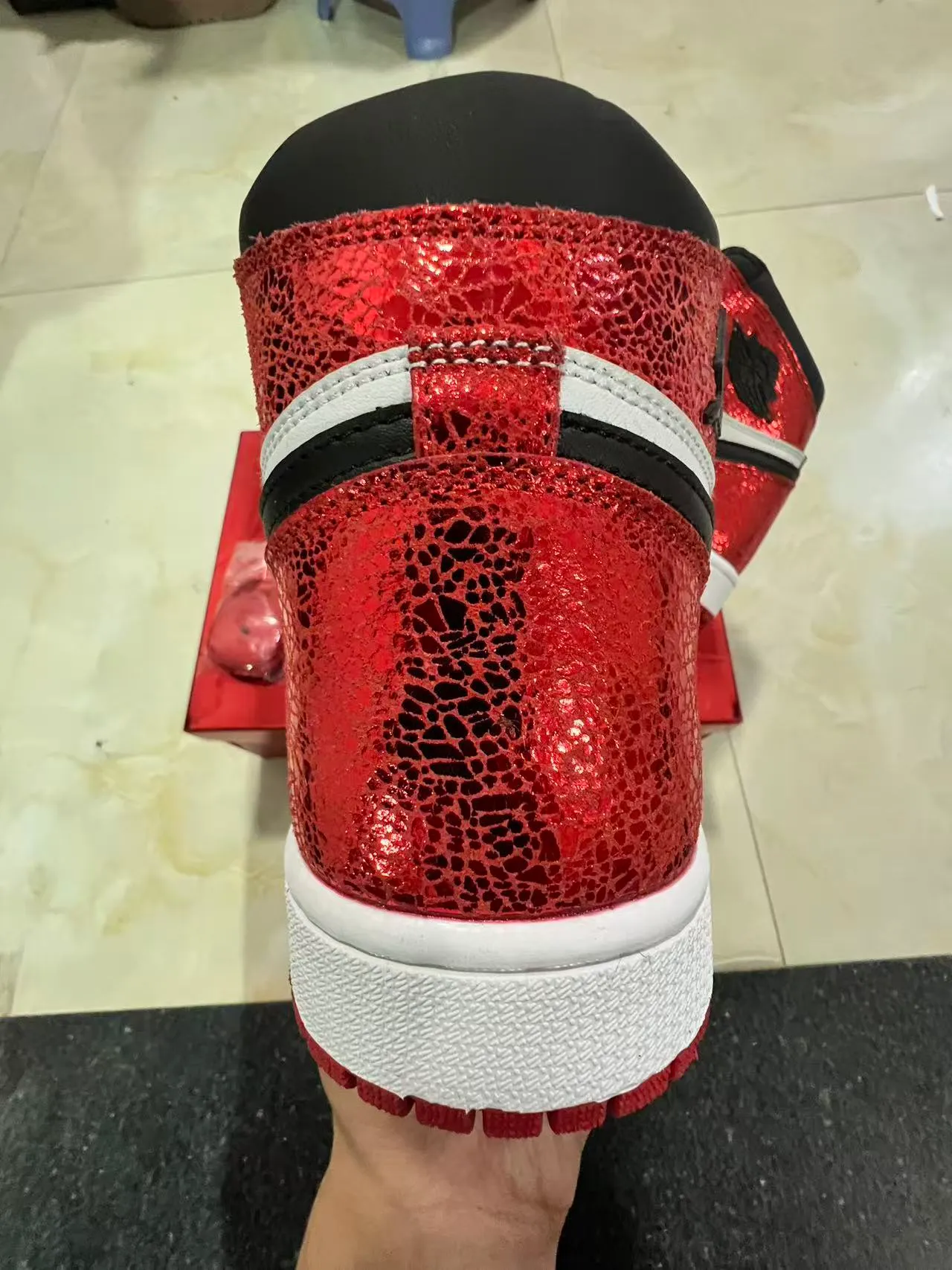 Tênis de basquete Air Jordan 1 High pele de cobra vermelho preto branco 8