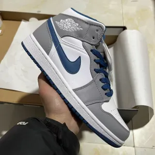 Air Jordan 1 High সাদা ধূসর নেভি বাস্কেটবল জুতা