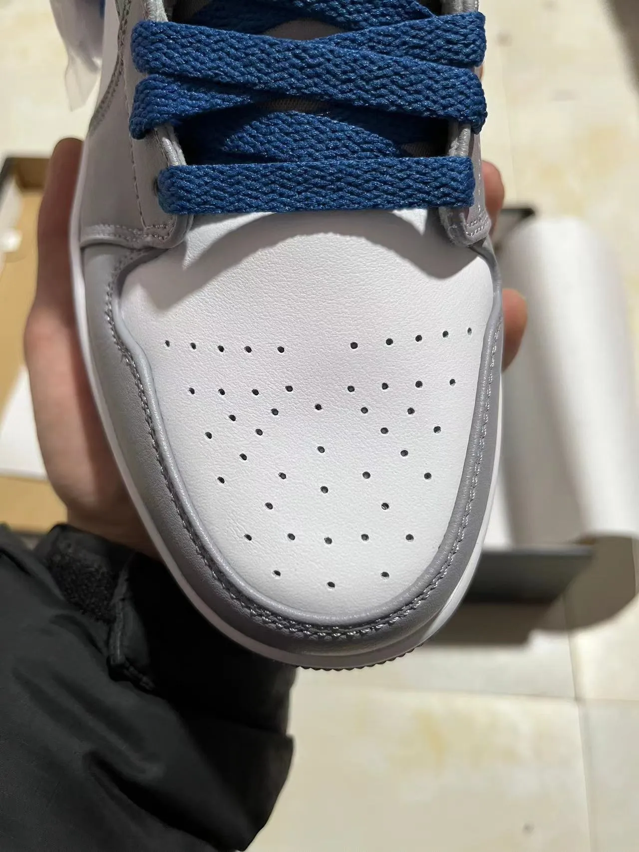 Air Jordan 1 High সাদা ধূসর নেভি বাস্কেটবল জুতা 2