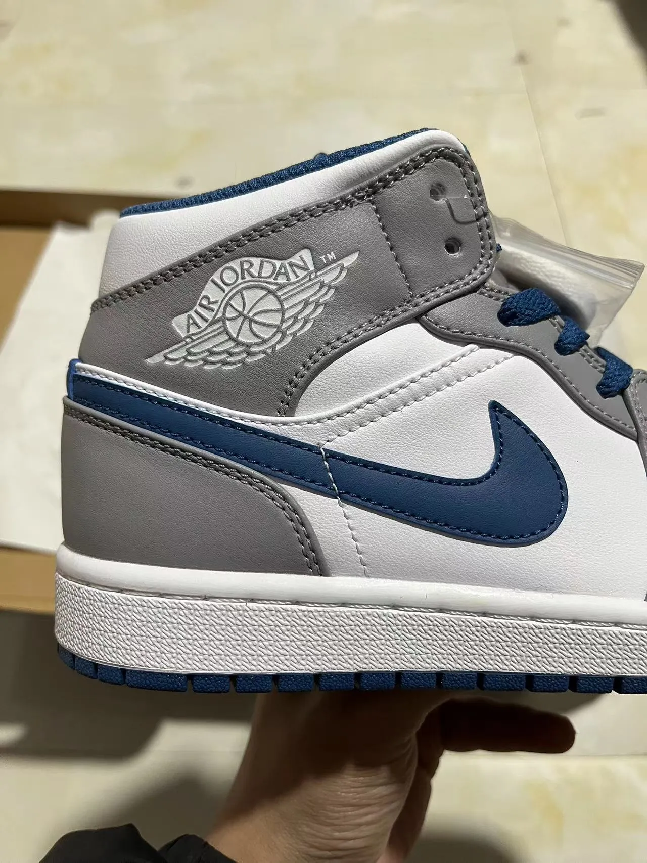 Air Jordan 1 High সাদা ধূসর নেভি বাস্কেটবল জুতা 6