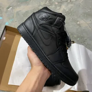 Air Jordan 1 Monocromático Preto Couro Tênis de Basquete de Cano Alto
