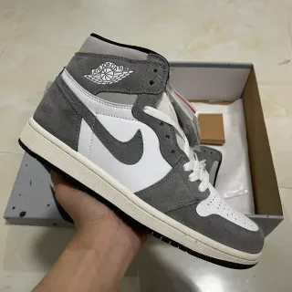 Air Jordan 1 Branco e Cinza Camurça Sapatos de Basquete Alto