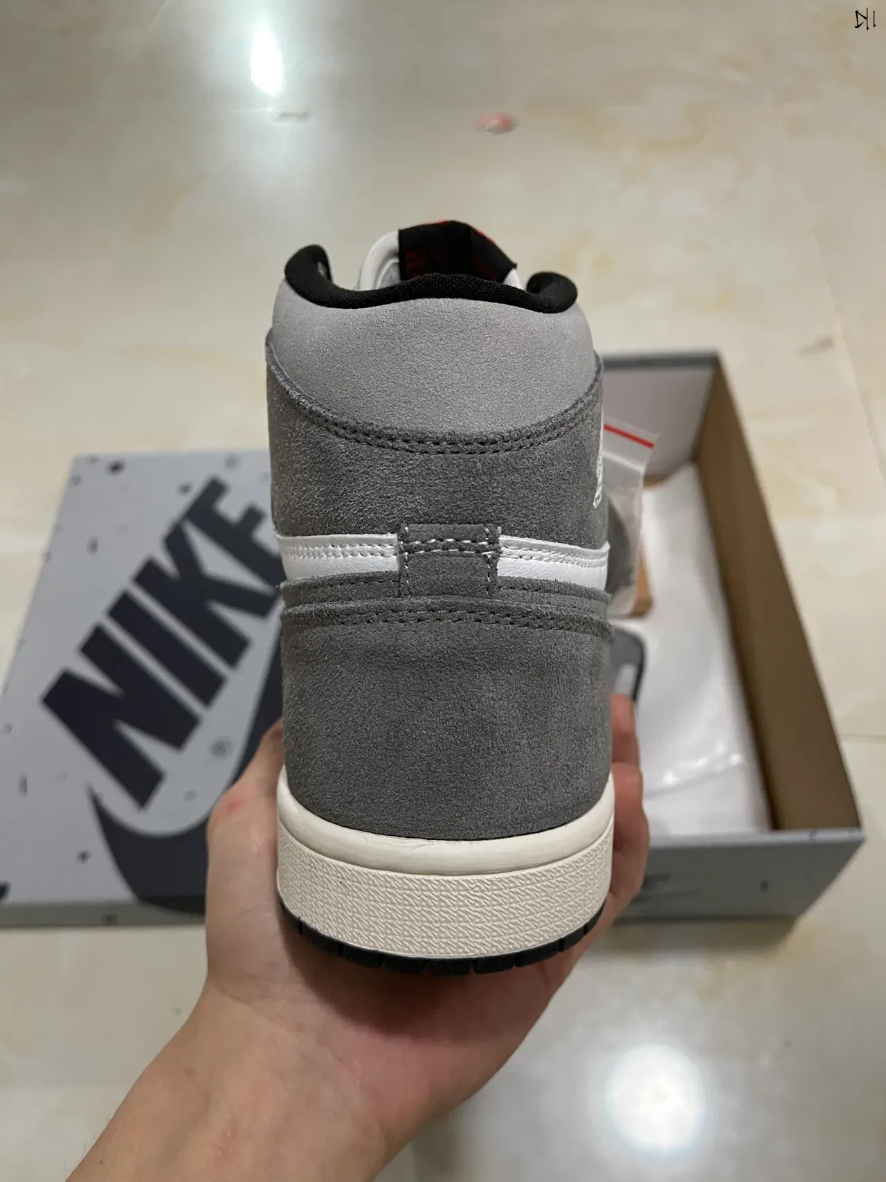 Air Jordan 1 White and Gray Suede High-Top Basketball Shoes 6