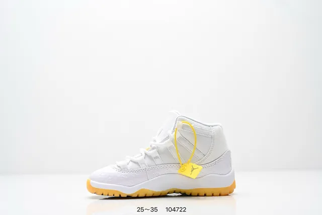 Air Jordan 11 काले पेटेंट लेदर गम बास्केटबॉल जूते 12