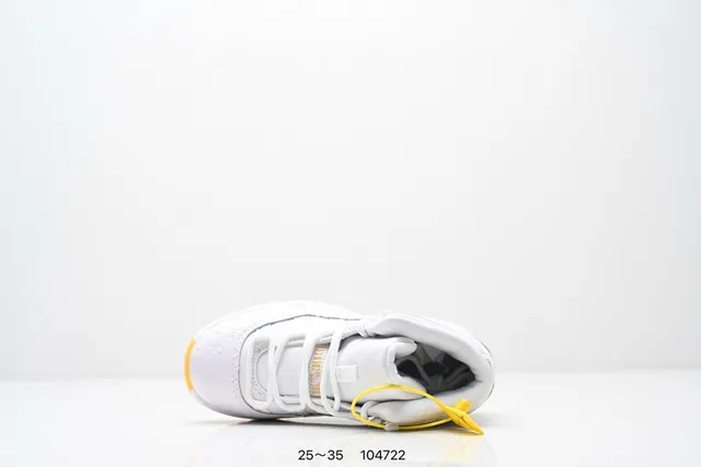 Air Jordan 11 काले पेटेंट लेदर गम बास्केटबॉल जूते 14