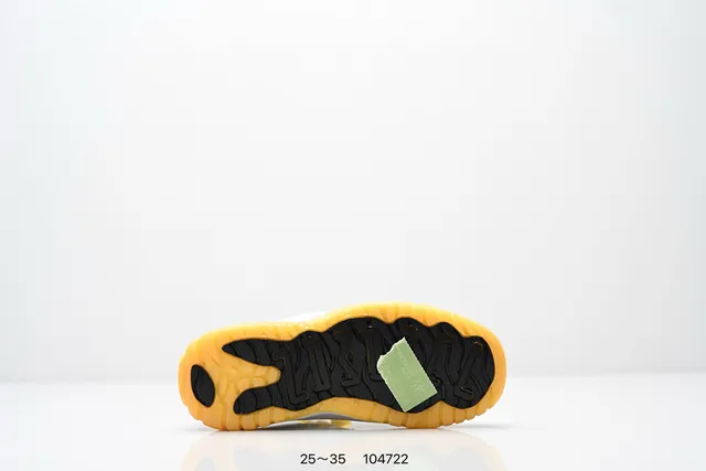 Air Jordan 11 काले पेटेंट लेदर गम बास्केटबॉल जूते 19