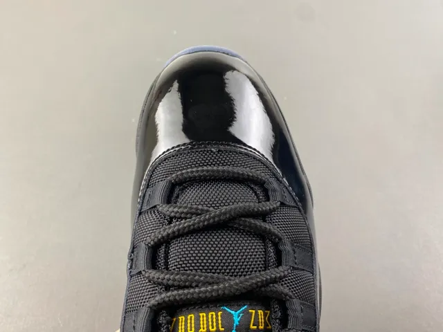 Air Jordan 11 काले पेटेंट लेदर आइस ब्लू बास्केटबॉल जूते 5