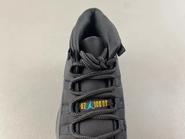 Air Jordan 11 काले पेटेंट लेदर आइस ब्लू बास्केटबॉल जूते 6