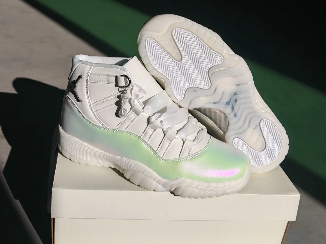 Air Jordan 11 White Iridescent Gradient Basketball Shoes 6
