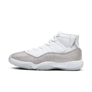 Tênis de basquete Air Jordan 11 branco e prateado com glitter
