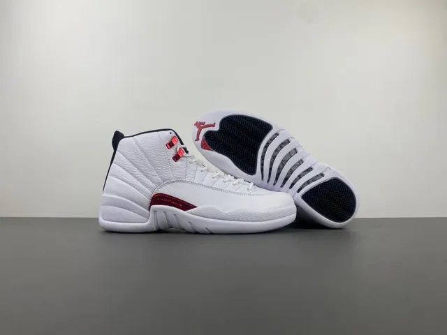 Air Jordan 12 白红黑篮球鞋 13
