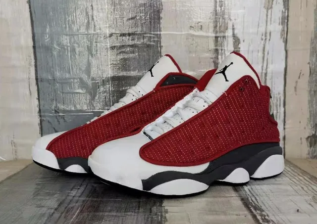 Air Jordan 13 红白黑篮球鞋 4