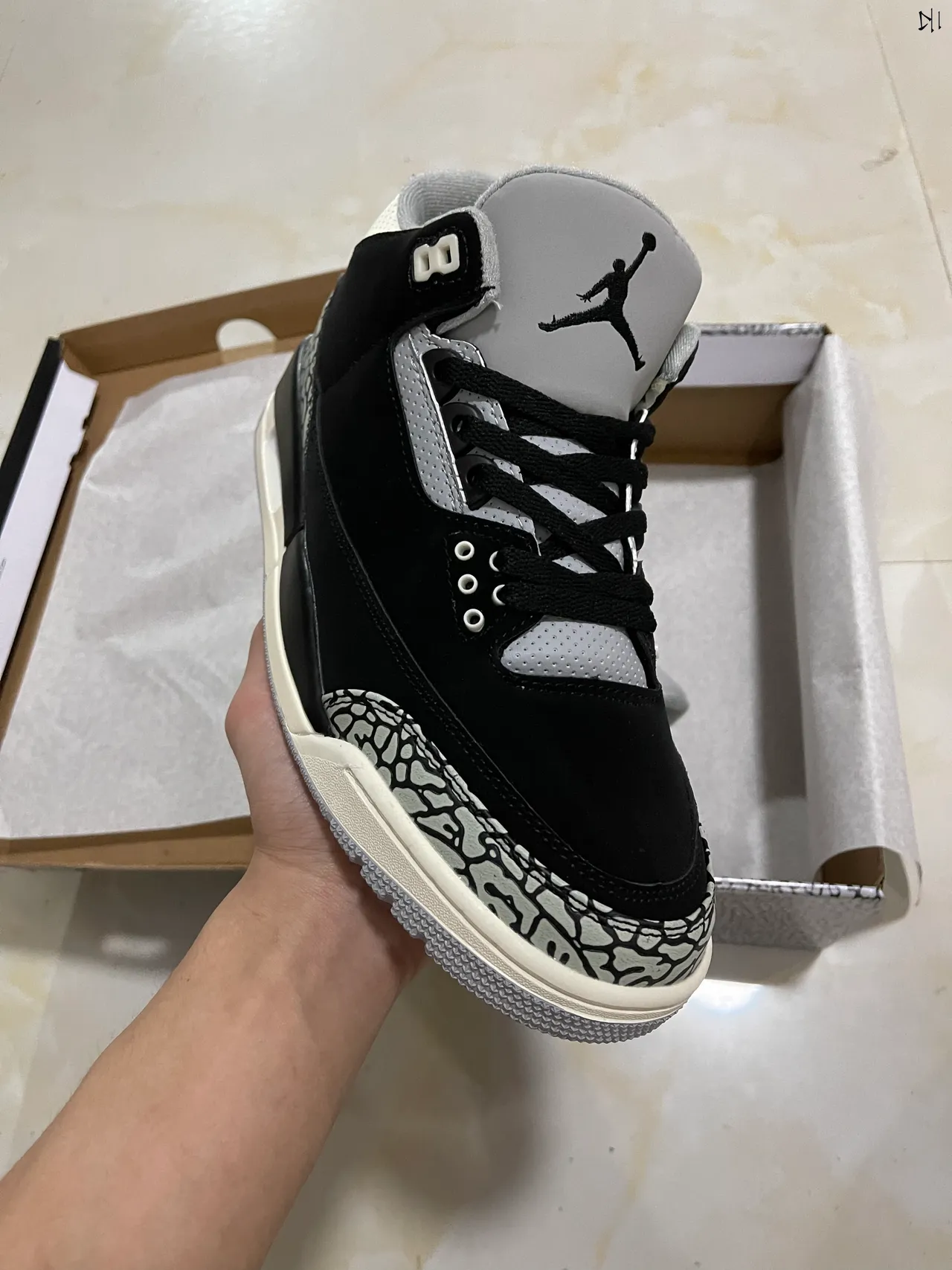 Tênis de basquete Air Jordan 3 Black Elephant 3