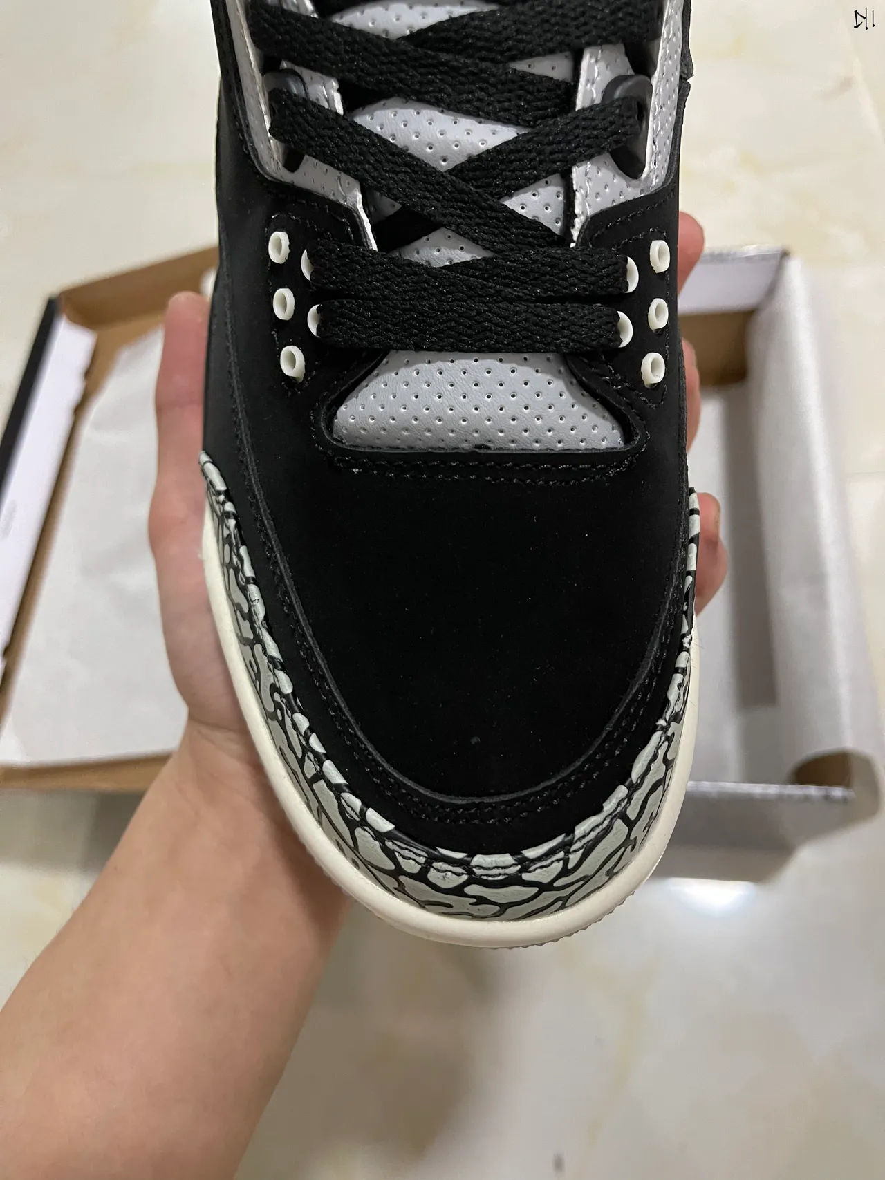 Tênis de basquete Air Jordan 3 Black Elephant 4