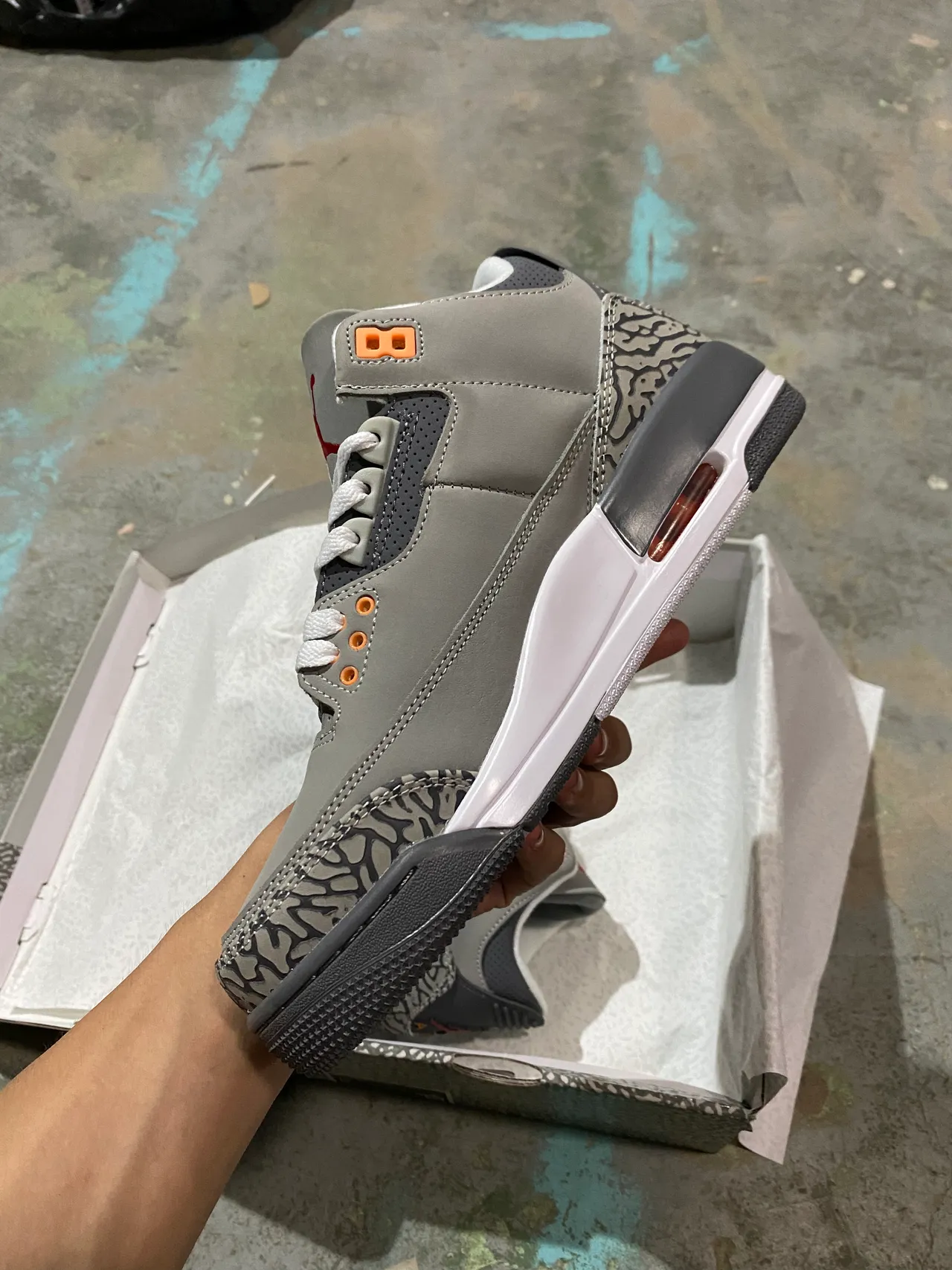 Tênis de basquete Air Jordan 3 Gray Elephant 4