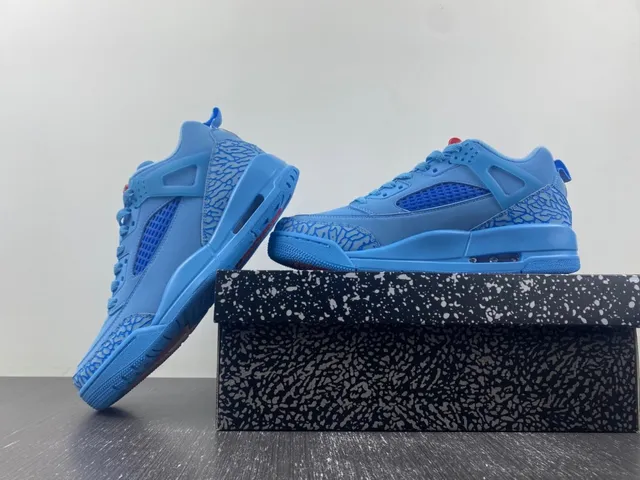 Air Jordan 3 Tênis de Basquete com estampado de elefante em azul claro 15