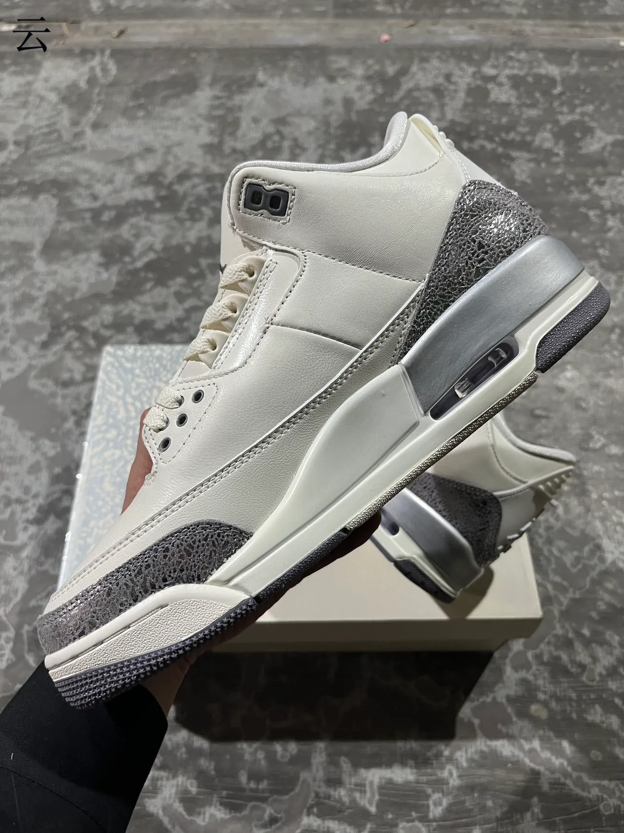 Tênis de basquete Air Jordan 3 Off-White com estampa de elefante 9