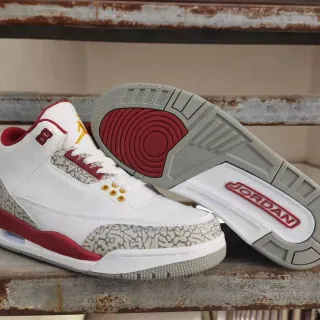 Tênis de basquete Air Jordan 3 Retro branco e vermelho Elephant
