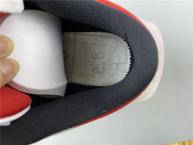 Air Jordan 3 白深灰红篮球鞋 12