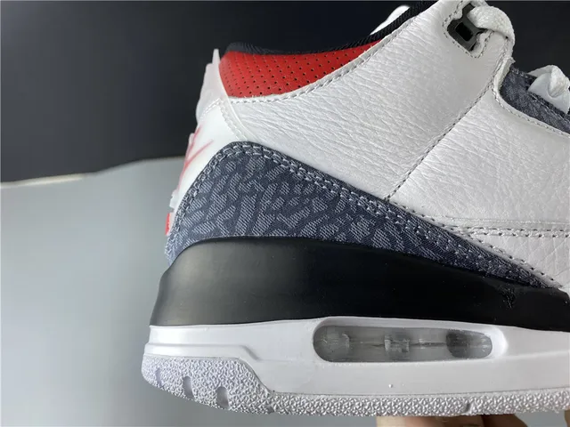 Air Jordan 3 白深灰红篮球鞋 17