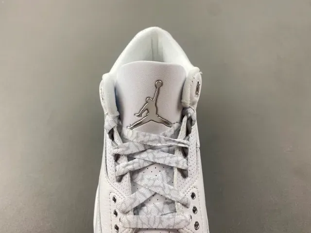 Air Jordan 3 白色象纹篮球鞋 6
