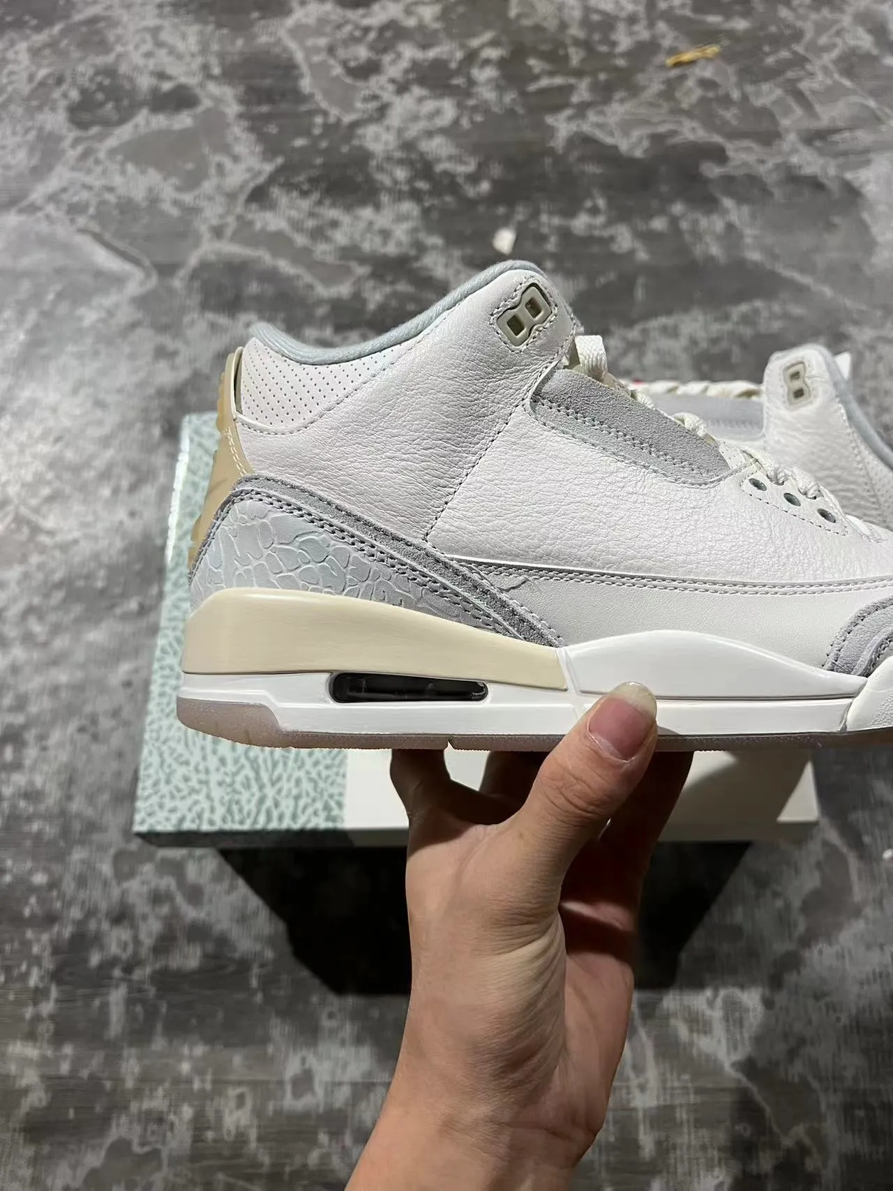 Air Jordan 3 白象印花篮球鞋 7