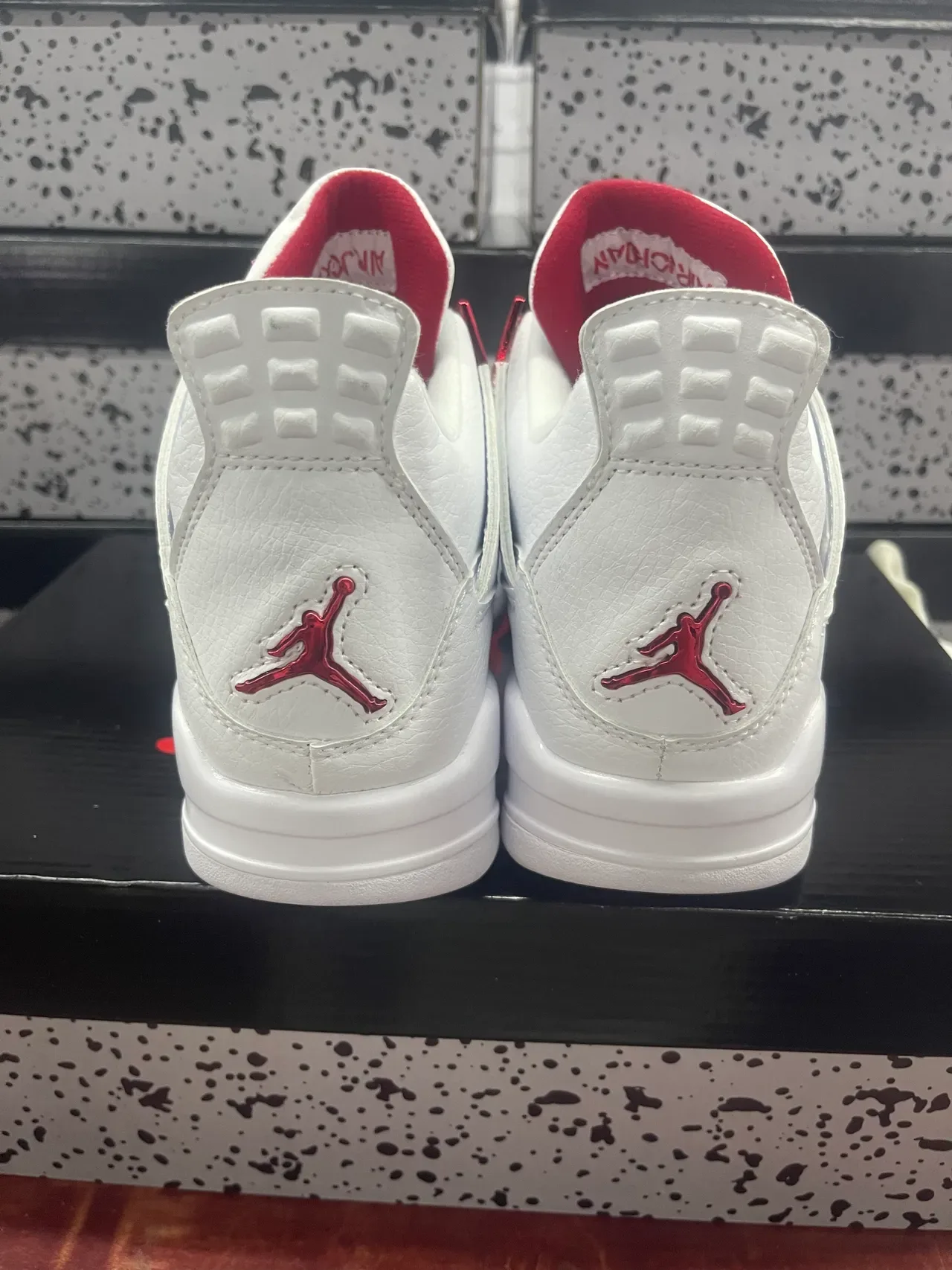 Air Jordan 4 সব সাদা মেটালিক লেস লক বাস্কেটবল জুতা 3