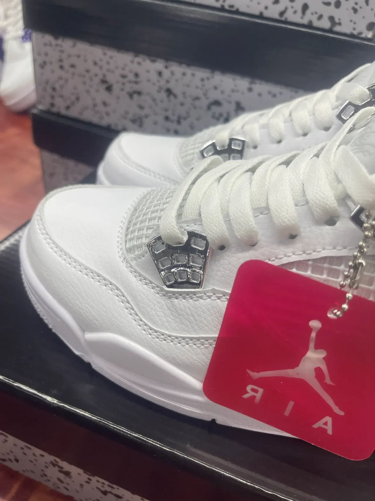 Air Jordan 4 সব সাদা মেটালিক লেস লক বাস্কেটবল জুতা 6