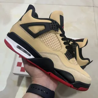 Tênis de basquete Air Jordan 4 bege preto vermelho