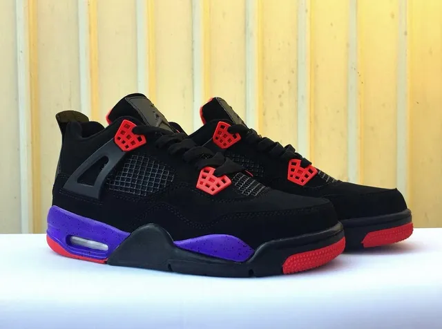 حذاء كرة السلة Air Jordan 4 أسود أحمر بنفسجي 2
