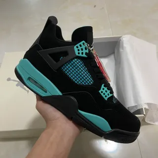 Air Jordan 4 ब्लैक फ़िरोज़ी बास्केटबॉल जूते