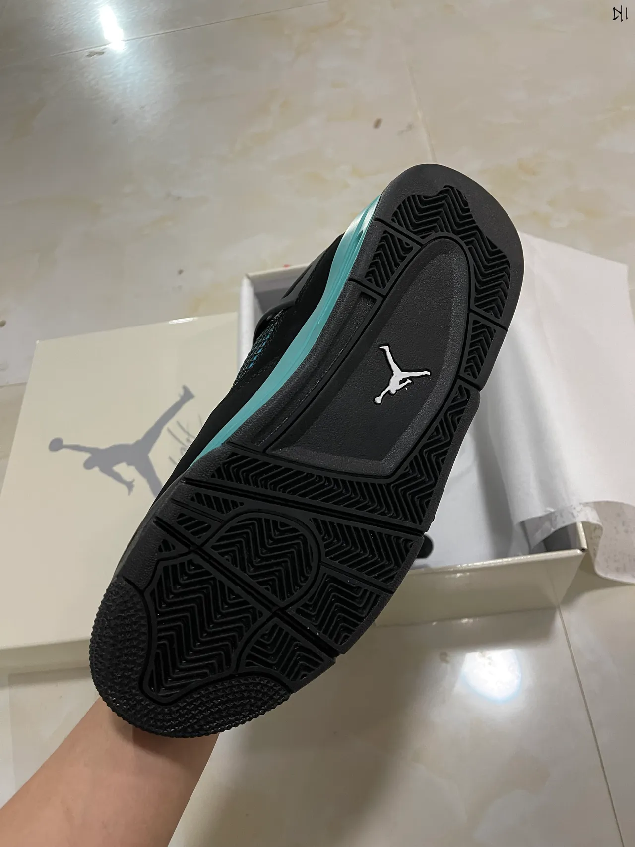 Tênis de basquete Air Jordan 4 preto turquesa 5