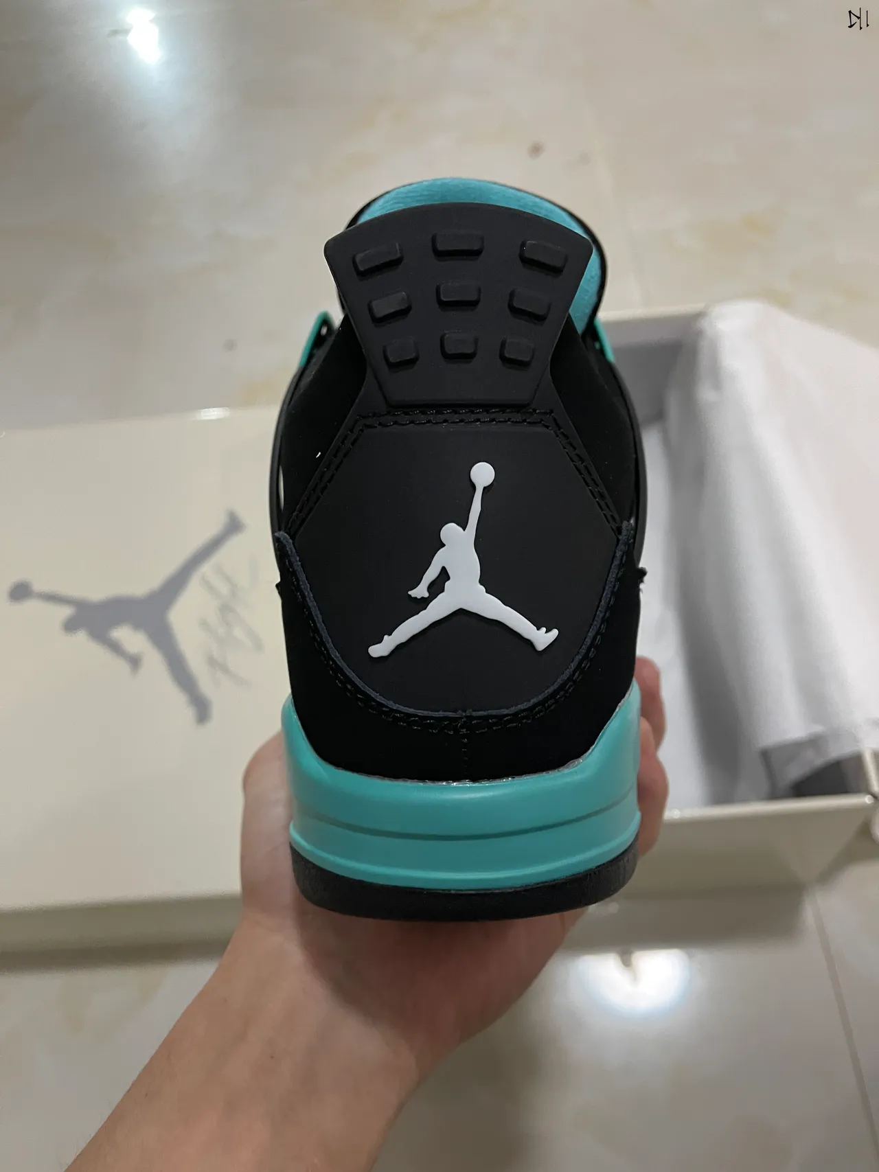 Tênis de basquete Air Jordan 4 preto turquesa 6