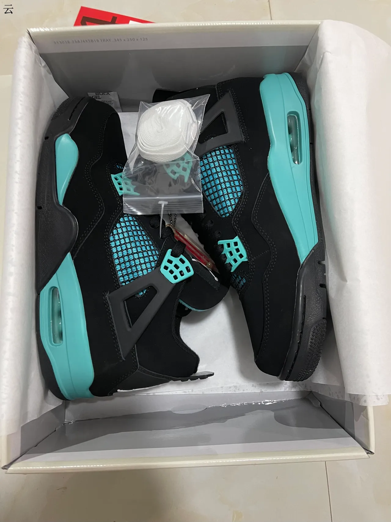 Tênis de basquete Air Jordan 4 preto turquesa 7