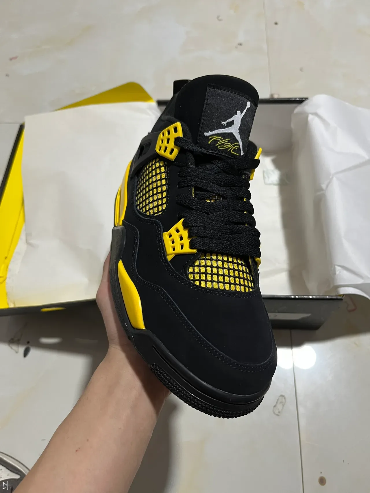Air Jordan 4 Tênis de Basquete Preto Amarelo 2