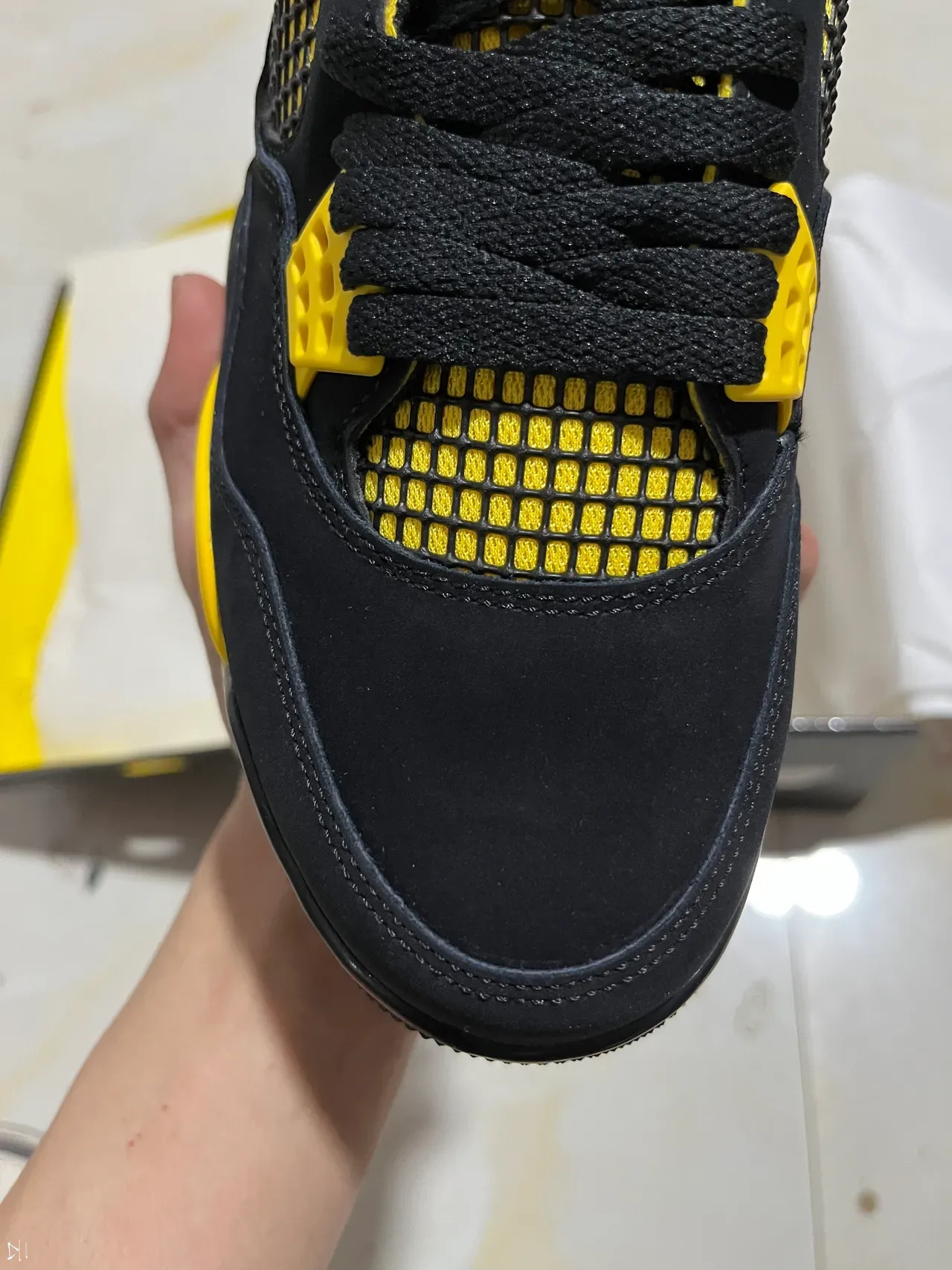 Air Jordan 4 Tênis de Basquete Preto Amarelo 3