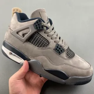 Air Jordan 4 ধূসর সোয়েড বাস্কেটবল জুতো