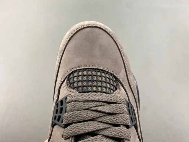 Zapatillas de baloncesto Air Jordan 4 de ante gris 5
