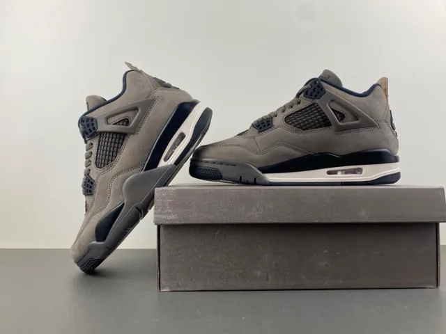 Zapatillas de baloncesto Air Jordan 4 de ante gris 14
